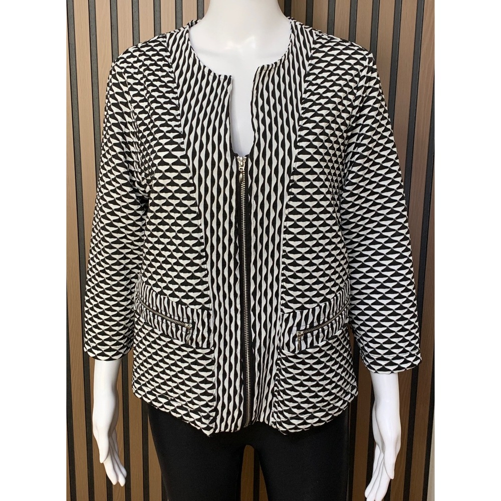 Chicos Travelers Jacket Women's 1 M Black White Geometric Zip Front Textured Top
